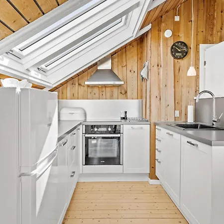 Σπίτι διακοπών In With Kitchen Vinderup